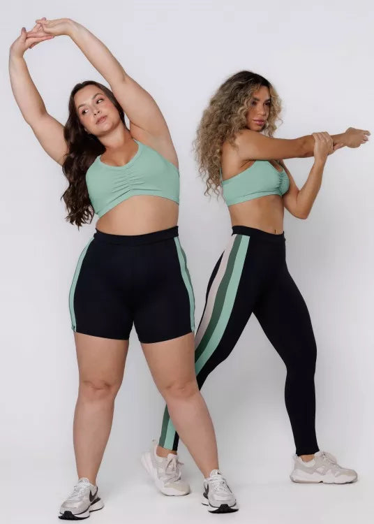 Short Fitness Reason em Poliamida Preta com Verde